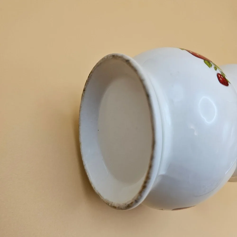 Sheffield Strawberries n Cream Enamel Saucepan‎ Pot with Creamer Pitcher Set